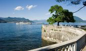 Der Lago Maggiore ist ein in den italienischen Regionen Piemont und Lombardei sowie im Schweizer Kanton Tessin gelegener, von dem gleichnamigen Hauptzu- und -abfluss Tessin durchflossener oberitalienischer See.